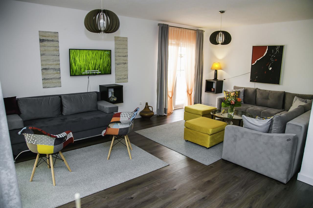 Lgp Exclusive Apartment Bihac Ngoại thất bức ảnh